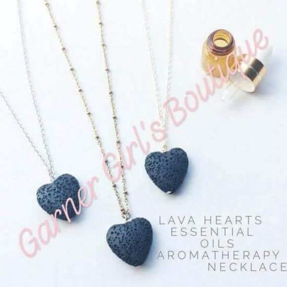 Jewelry - 🔥3/$10 Lava rock heart necklace